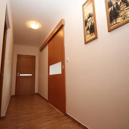 컨트리하우스 Lienka Bešeňová