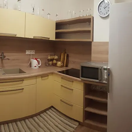 Lienka * Bešeňová