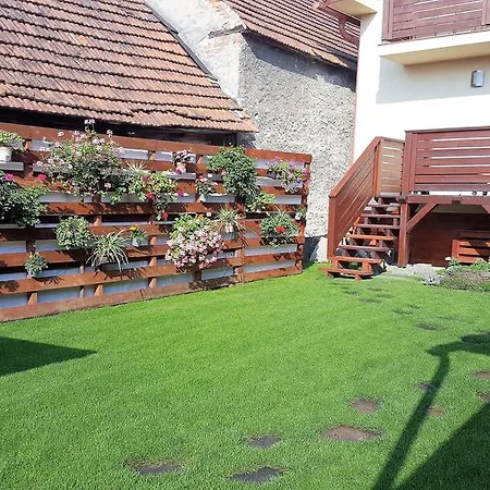 Lienka 컨트리하우스 Bešeňová