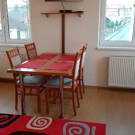 Lienka * Bešeňová