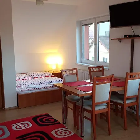 Lienka 컨트리하우스 Bešeňová